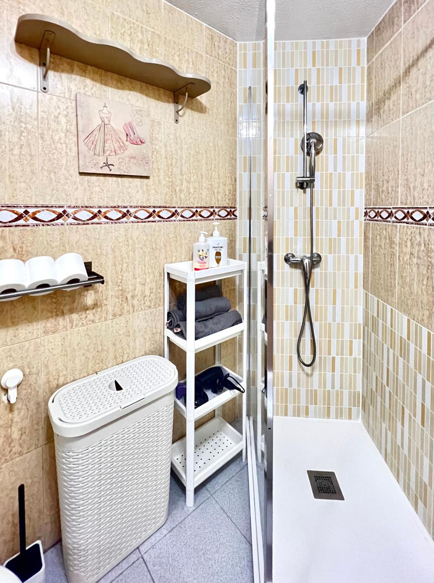 Renovated Cosy Studio 350 M Playa Del Cura, With Official Touristic License Torrevieja Exterior photo